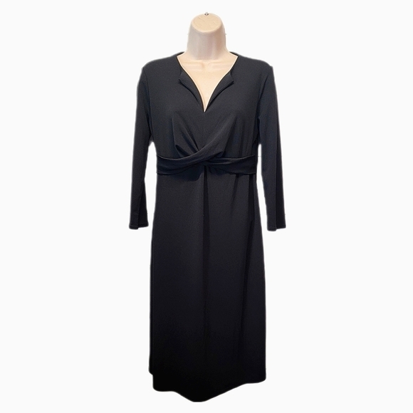 LOFT Dresses & Skirts - LOFT Maternity Little Black Dress